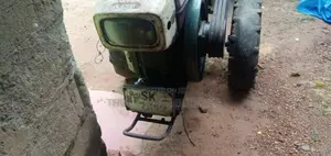 Other Gn12 2009 Tractor (Used)
