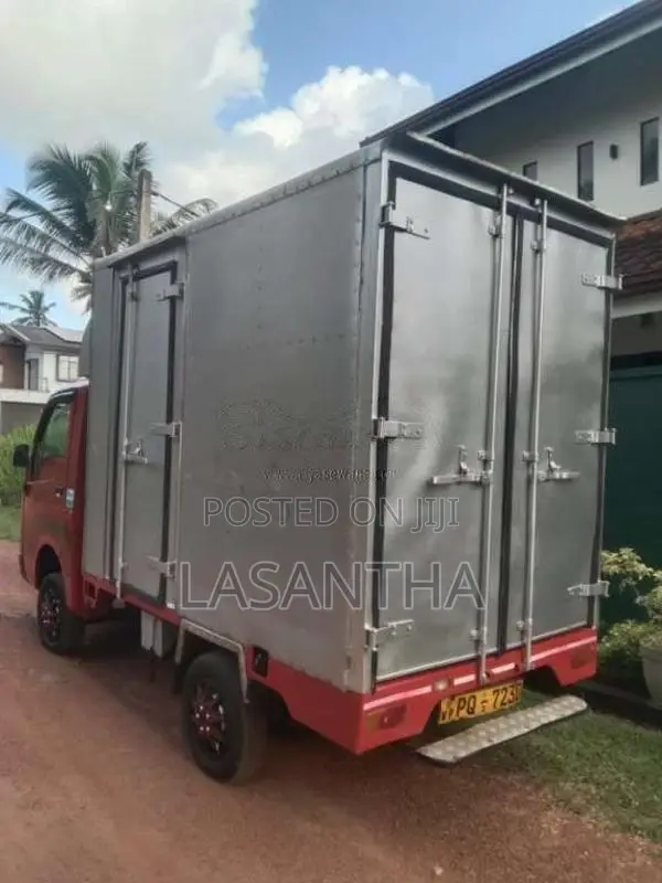 Tata Dimo Batta 2011 Lorry (Used)