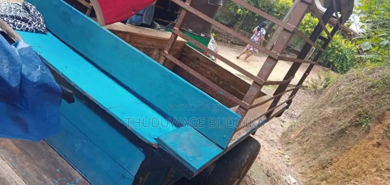 Other Gn12 2009 Tractor (Used)