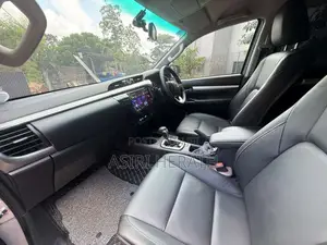 Toyota Hilux 2025 Pickup (Used)
