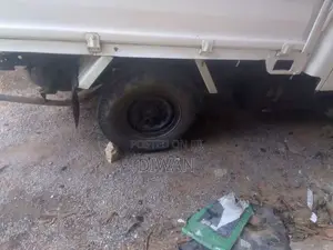 Toyota Dyna 1988 Crew Cab (Used)
