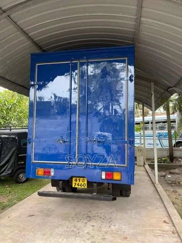 Mitsubishi Canter 1984 Lorry (Used)