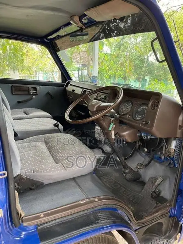 Mitsubishi Canter 1984 Lorry (Used)