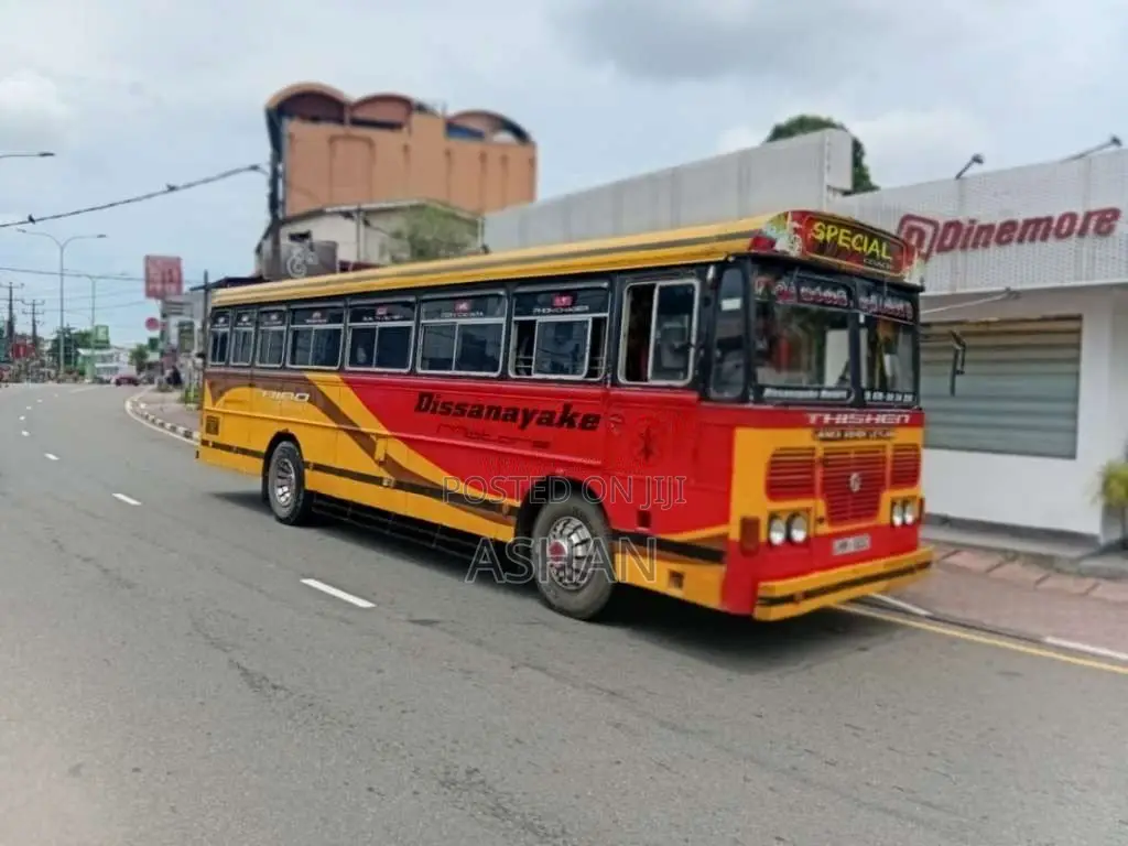 Ashok-Leyland Euro Sincomax Ruby 42 2003 Bus (Used)