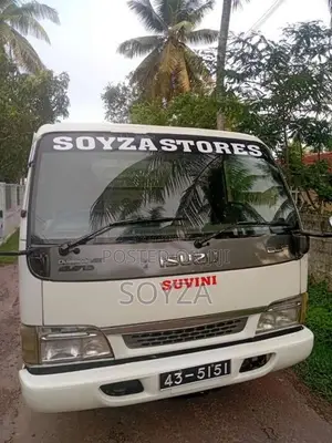 Isuzu NPR 1988 Lorry (Used)