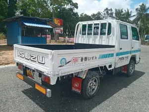 Isuzu CrewCab 1980 Crew Cab (Used)