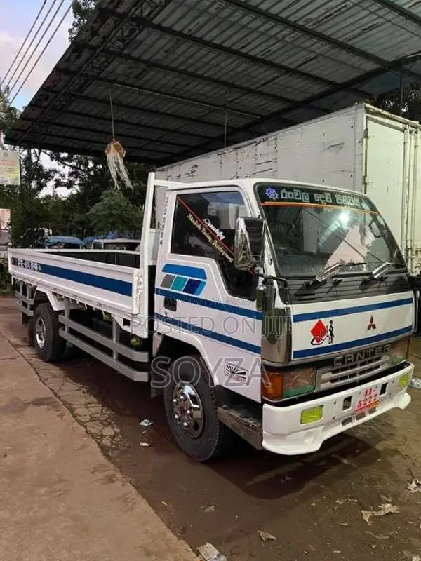 Mitsubishi Canter 1983 Lorry (Used)