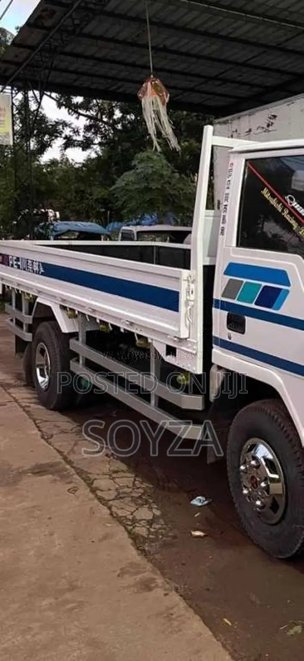 Mitsubishi Canter 1983 Lorry (Used)