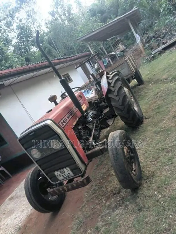 Massey-Ferguson MF240 2002 Tractor (Used)