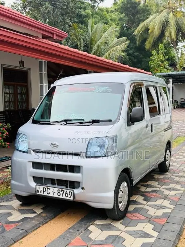Daihatsu Cargo Van S320 2007 Van (Used)