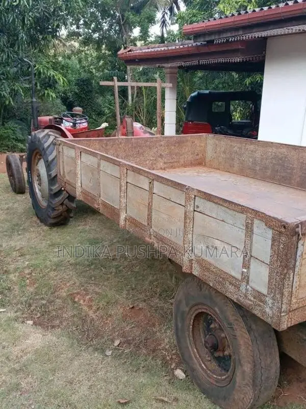 Massey-Ferguson MF240 2002 Tractor (Used)