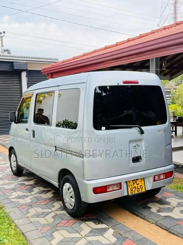 Daihatsu Cargo Van S320 2007 Van (Used)