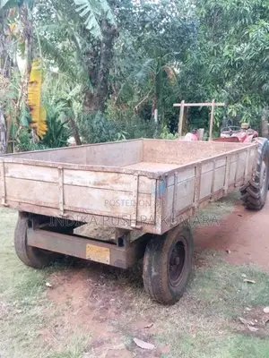 Massey-Ferguson MF240 2002 Tractor (Used)