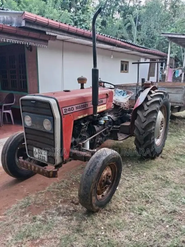 Massey-Ferguson MF240 2002 Tractor (Used)