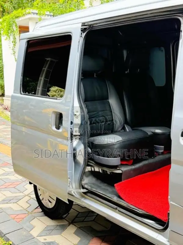 Daihatsu Cargo Van S320 2007 Van (Used)