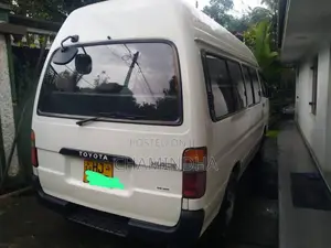 Toyota LH113 1998 Van (Used)