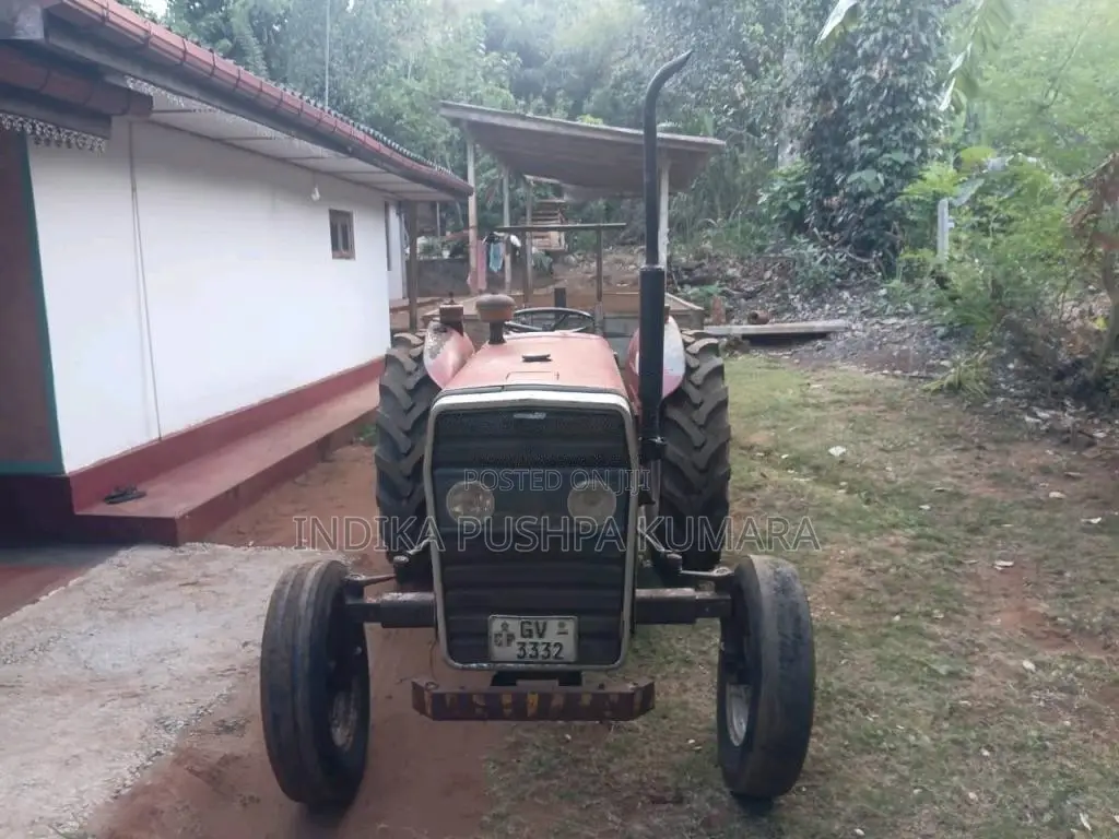 Massey-Ferguson MF240 2002 Tractor (Used)