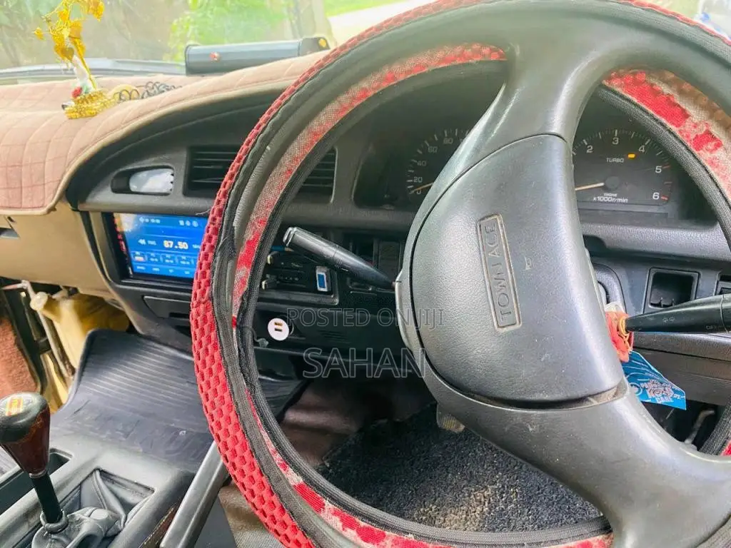 Toyota TownAce 1989 Van (Used)