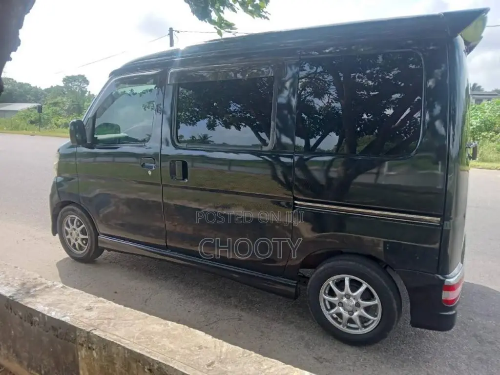 Daihatsu Hijet Atrai Turbo 2016 Van (Used)