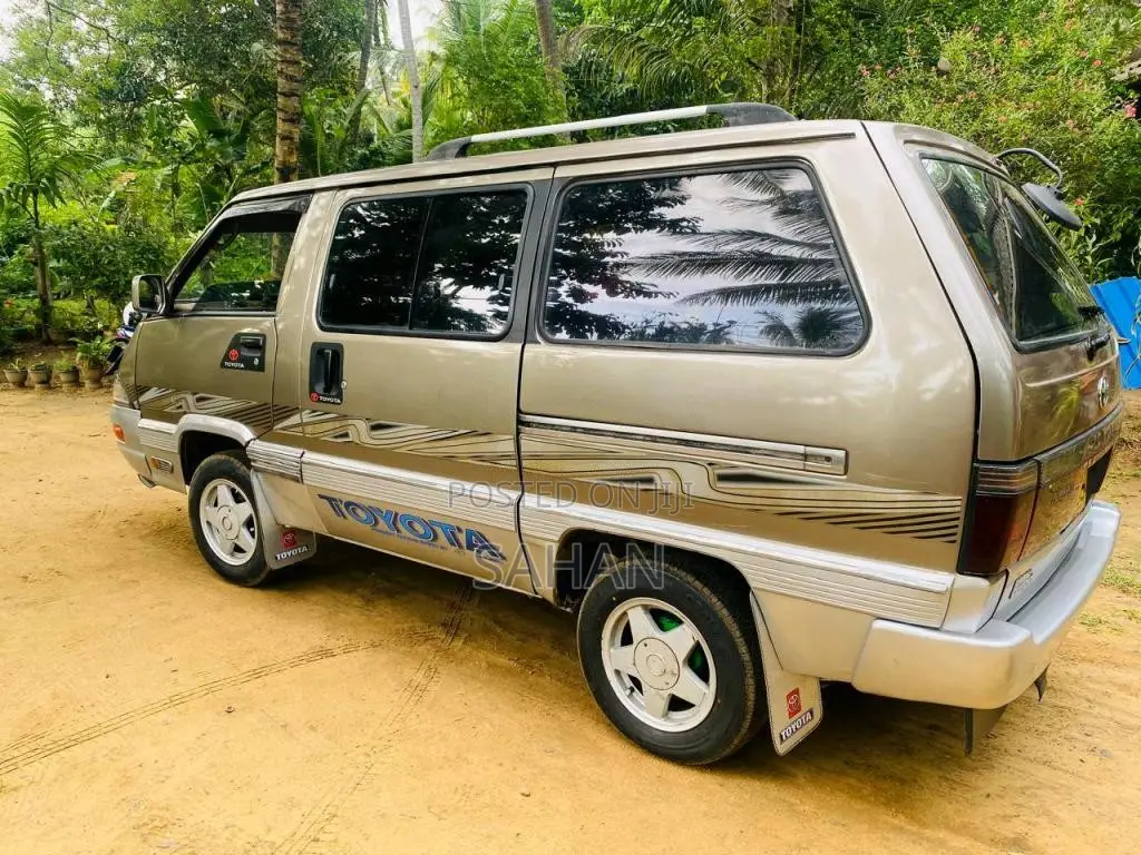 Toyota TownAce 1989 Van (Used)