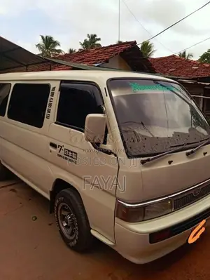Nissan Caravan 1989 Van (Used)
