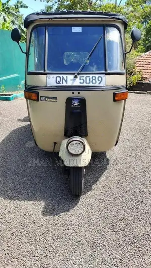 Bajaj 4 stroke 2009 Three Wheel (Used)