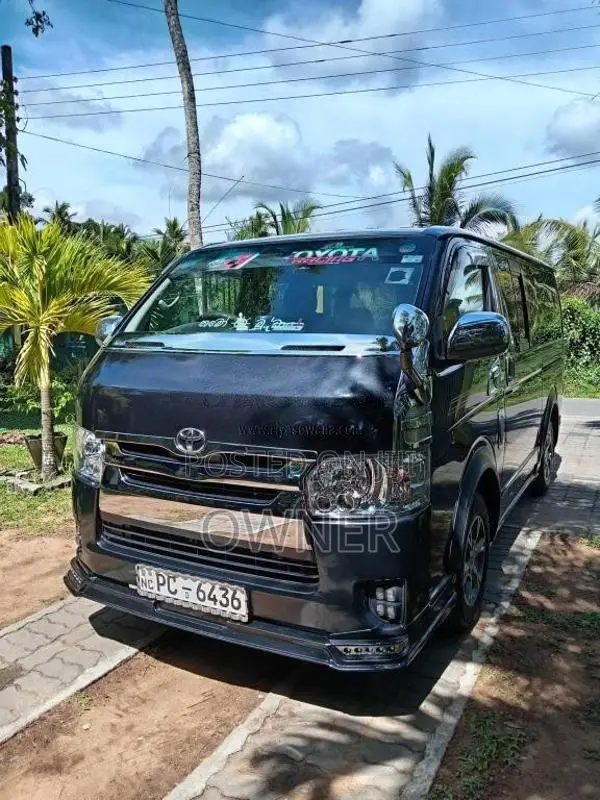 Toyota KDH 205 Super GL 2006 Van (Used)