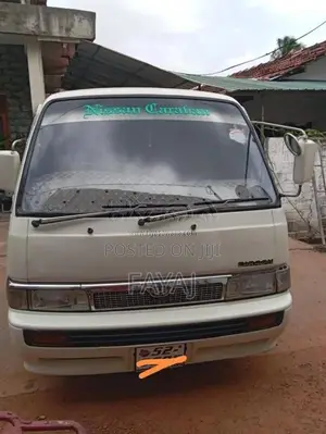 Nissan Caravan 1989 Van (Used)