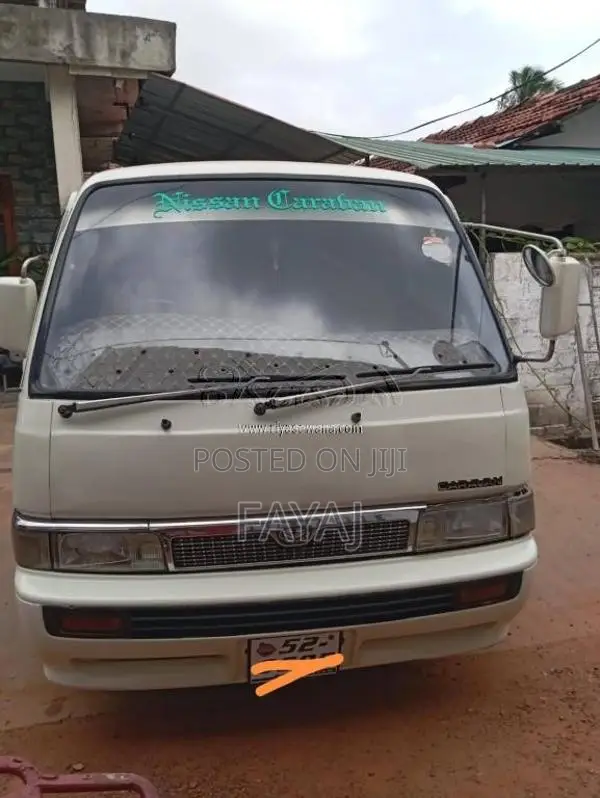 Nissan Caravan 1989 Van (Used)