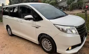 Toyota Noah 2014 Van (Used)