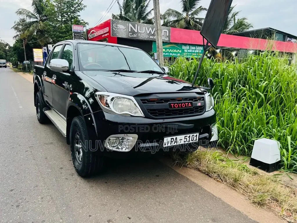 Toyota Hilux 2006 Pickup (Used)