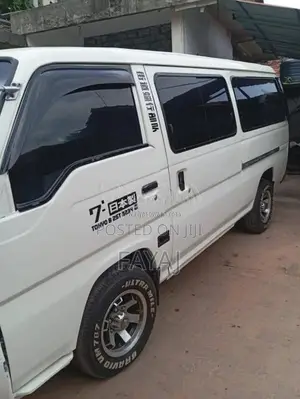 Nissan Caravan 1989 Van (Used)