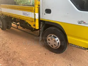 Isuzu APR 71L 2000 Lorry (Used)