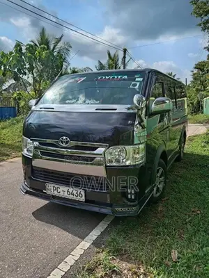 Toyota KDH 205 Super GL 2006 Van (Used)