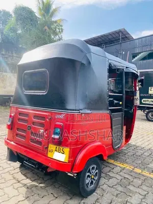 Bajaj RE 205 2018 Three Wheel (Used)