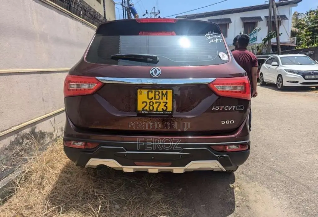DFSK Glory 580 2023 SUV (Used)