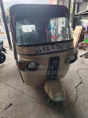 Bajaj 4 stroke 2010 Three Wheel (Used)