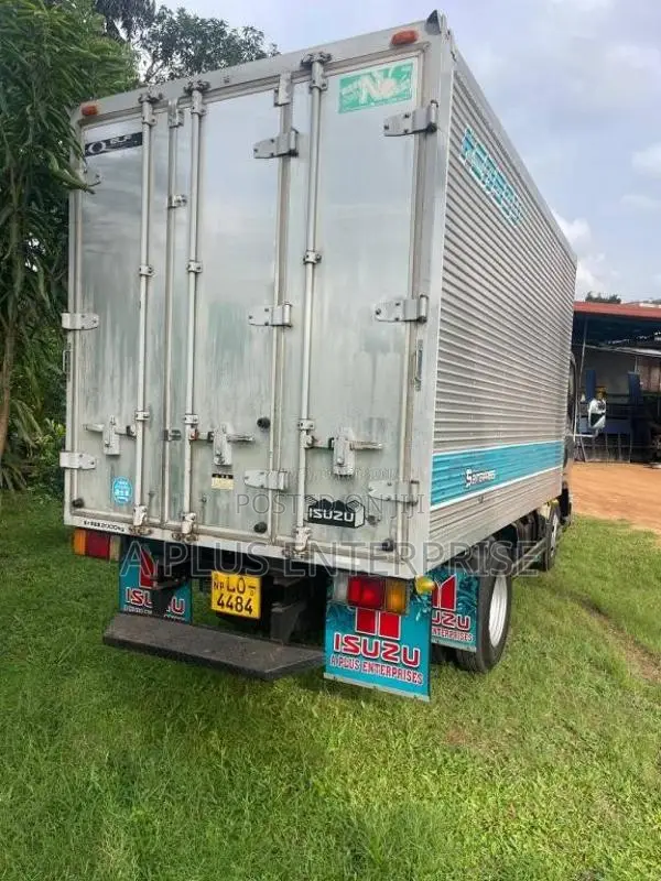 Isuzu NMR 2019 Lorry (Used)