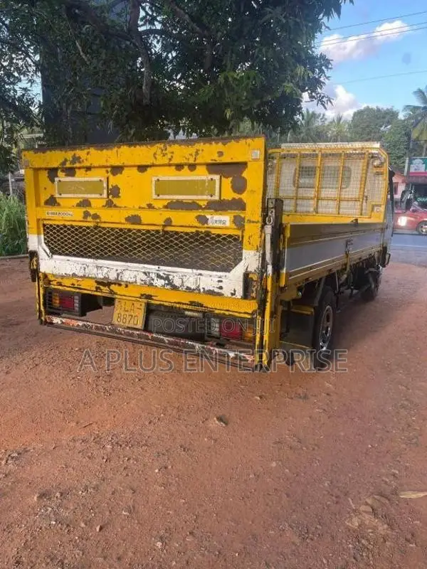 Isuzu APR 71L 2000 Lorry (Used)