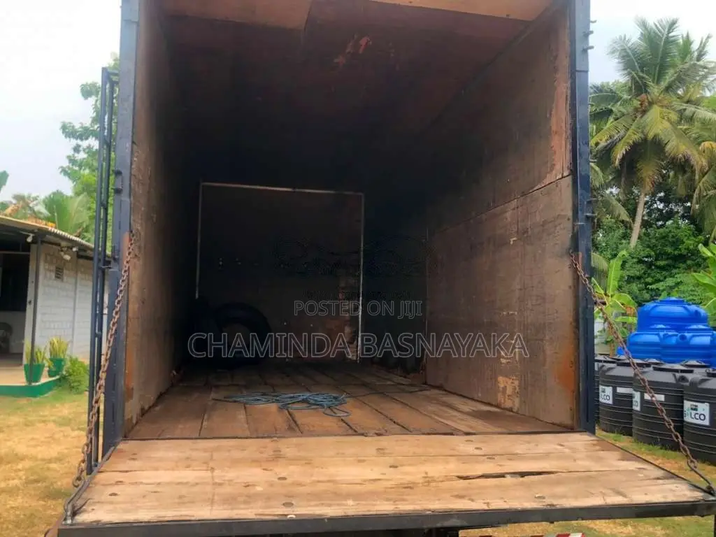 Tata EX 809Ex2 2012 Lorry (Used)