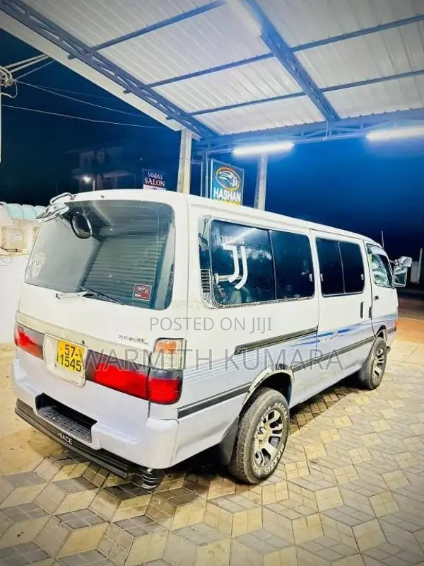 Toyota LH113 1990 Van (Used)