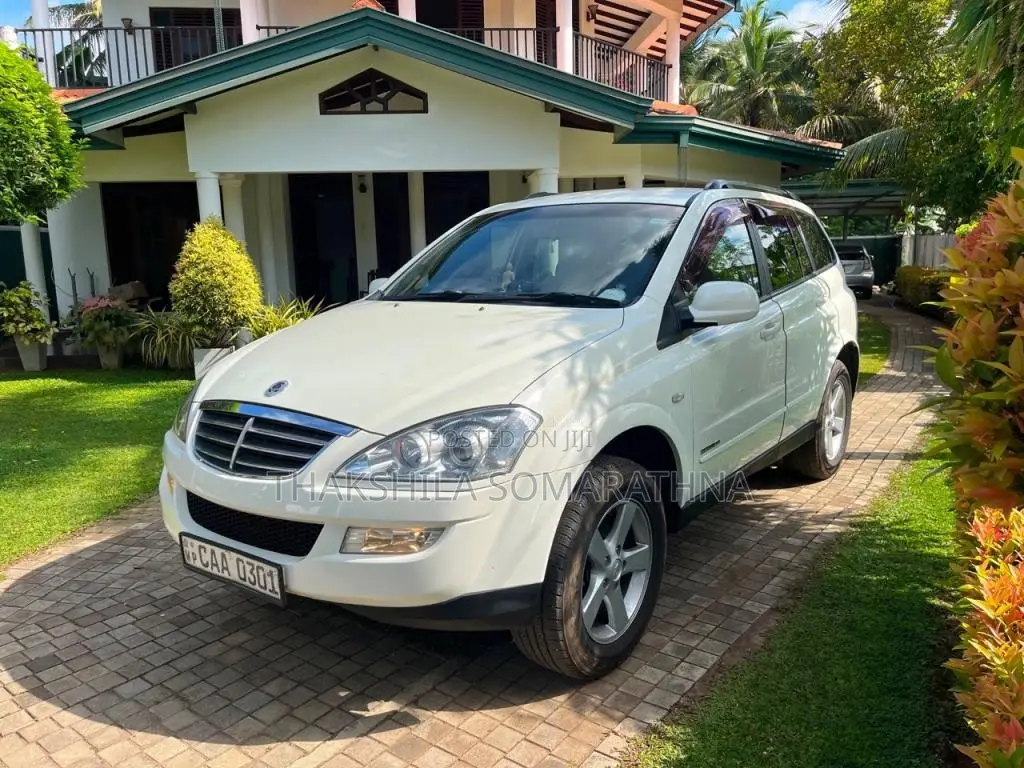 Micro Kyron 2014 SUV (Used)
