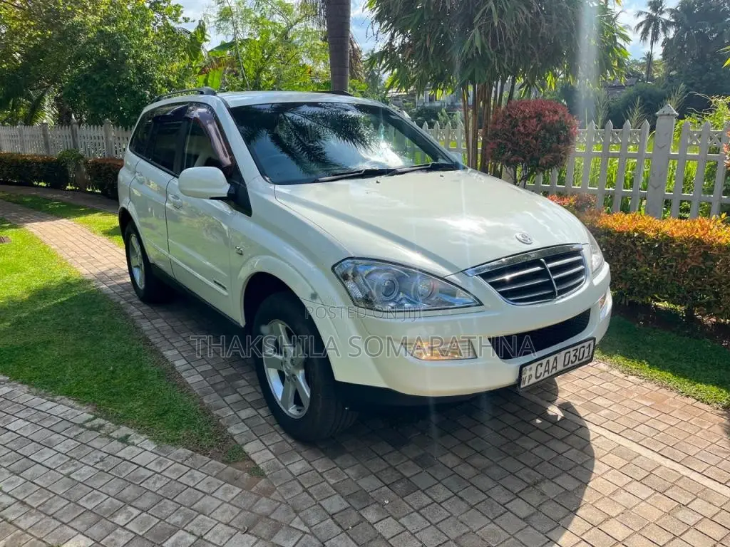 Micro Kyron 2014 SUV (Used)