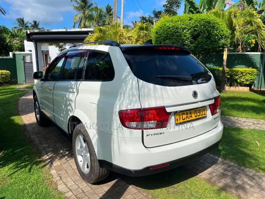 Micro Kyron 2014 SUV (Used)