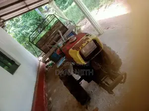 Kubota Kubota 2002 Tractor (Used)