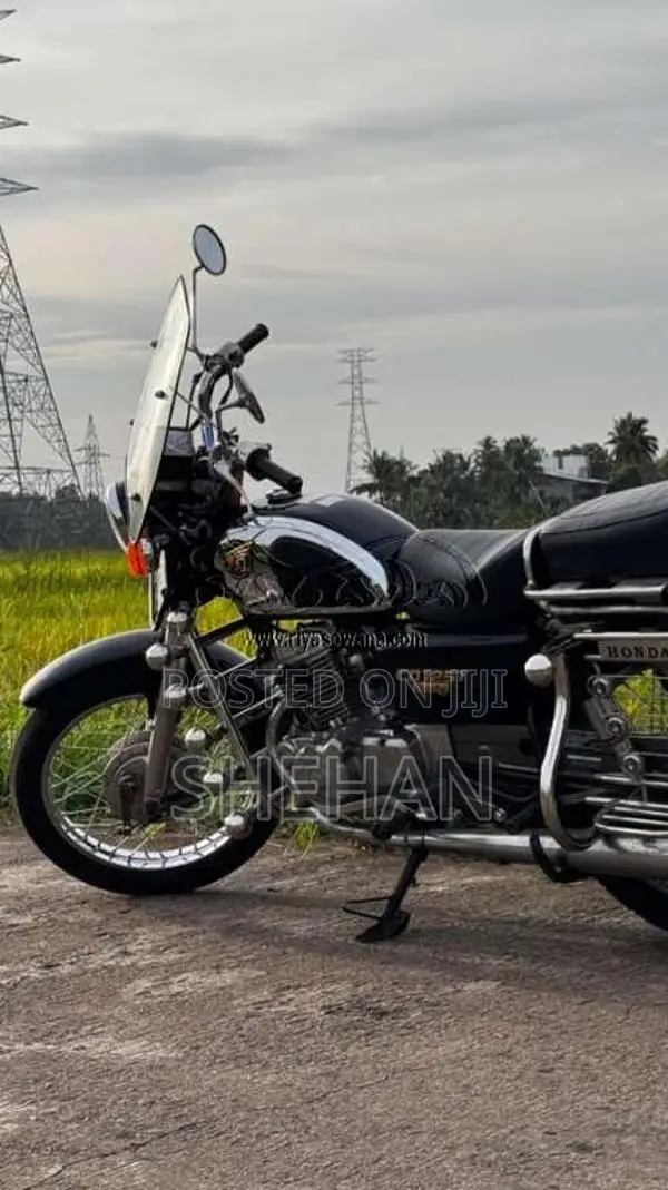 Honda CD125T Benly 5OD 1999 Motorbike (Used)