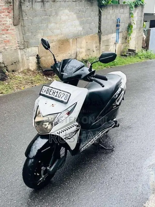 Honda Dio 2016 Motorbike (Used)