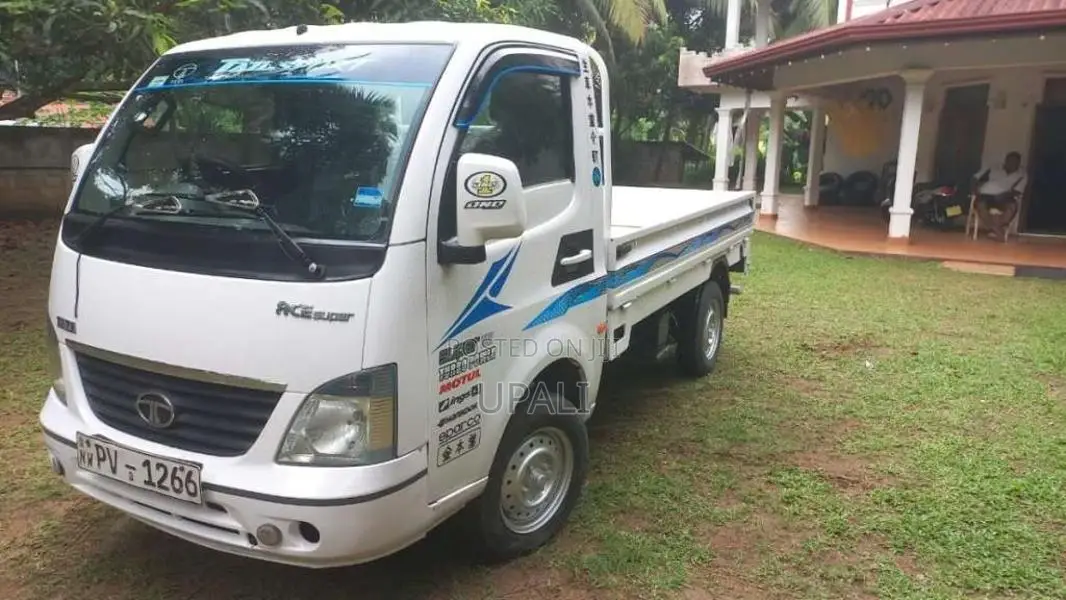 Tata Dimo Lokka 2013 Lorry (Used)