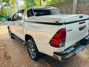 Toyota Hilux 2019 Pickup (Used)