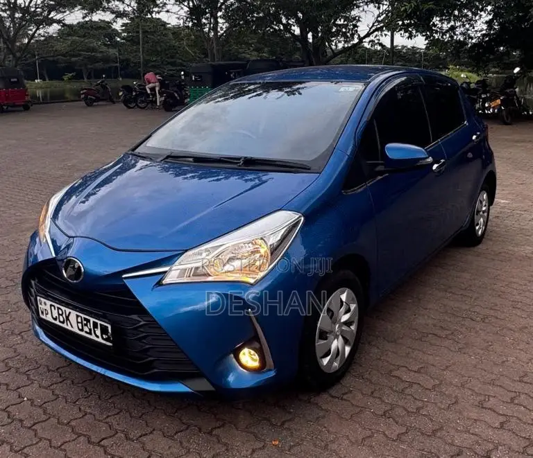 Toyota Vitz Safety 2017 Car (Used)